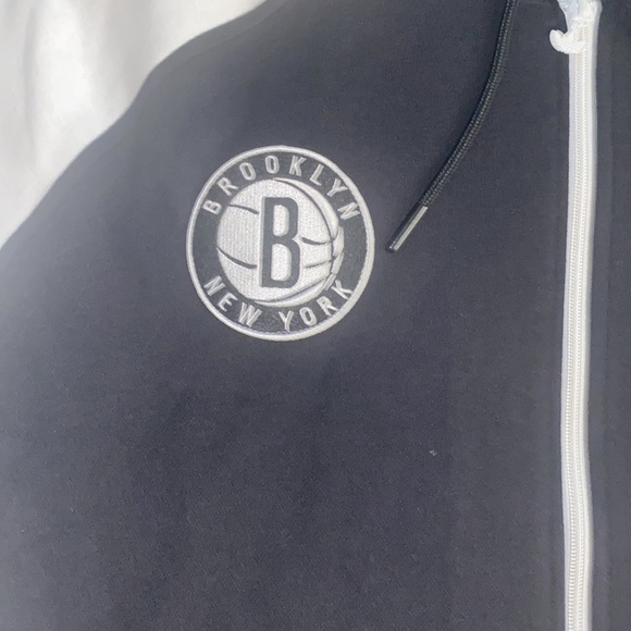Men’s adidas/nba Brooklyn nets sweatshirt - Picture 2 of 4